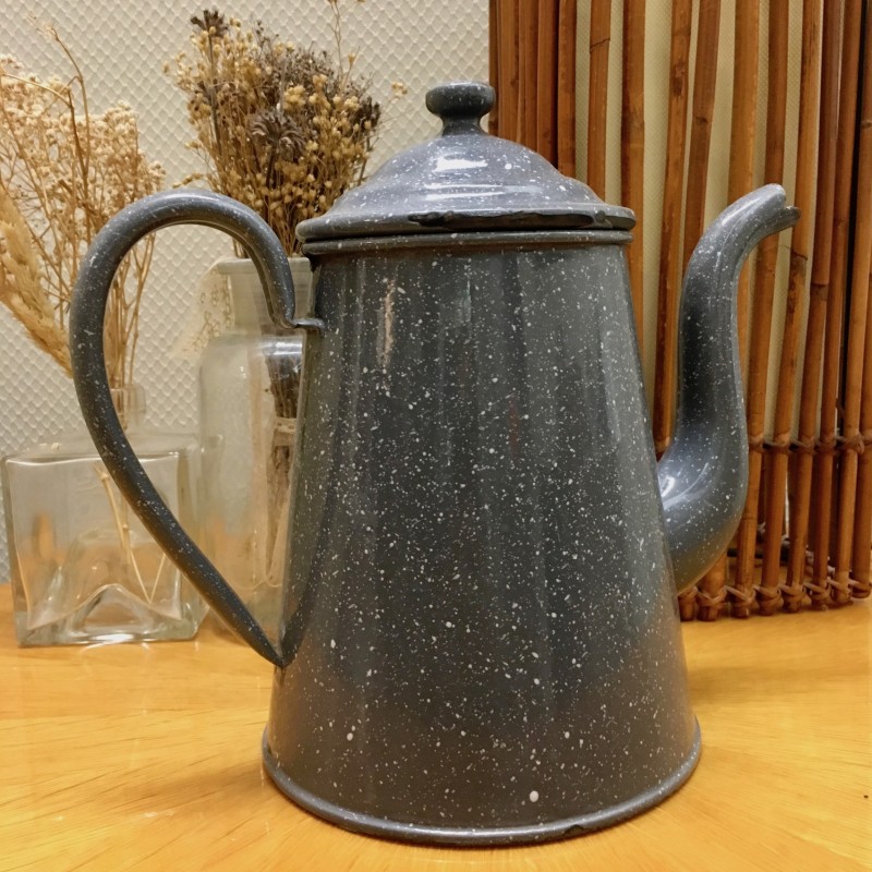 cafetière ancienne en émail gris et blanc mouchetée vintage