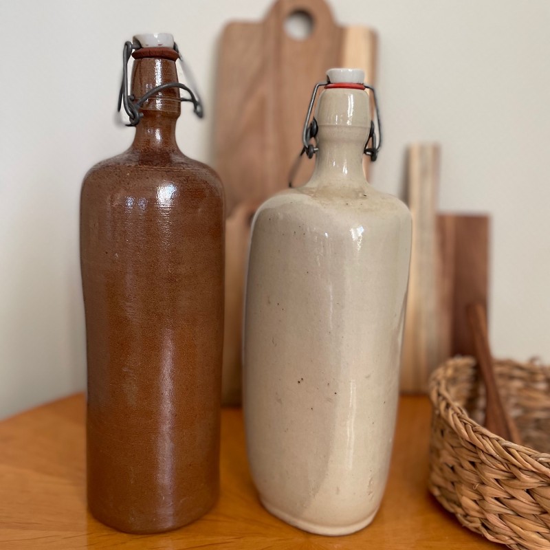 Bouteille Ancienne En Grès Vernissé Made In France - Contenance 1 Litre, Occasion Décorative