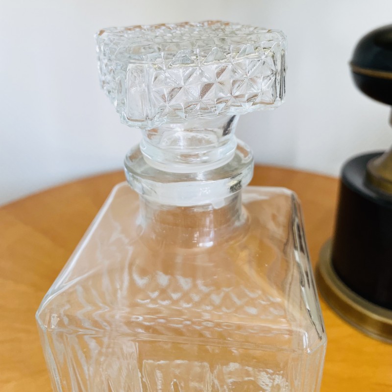 Carafe à Vin En Verre Ciselé – Avec Bouchon – Pichet Transparent élégant